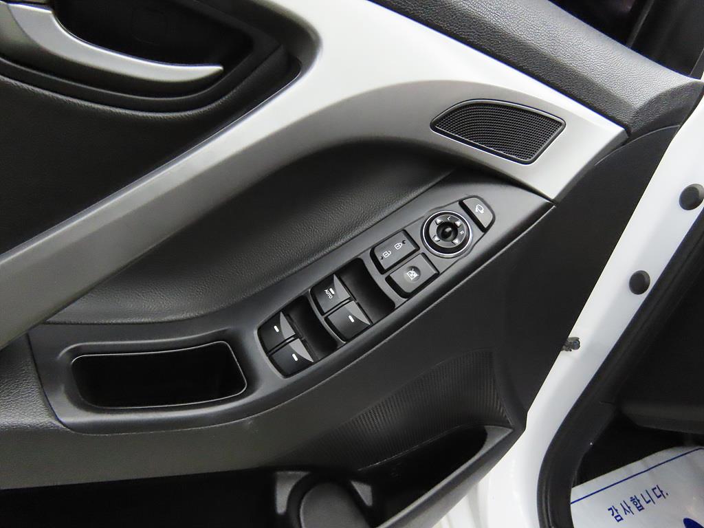 HYUNDAI Avante 2015 Blanco - Importación desde Corea - HF Imports Iquique - Foto 15