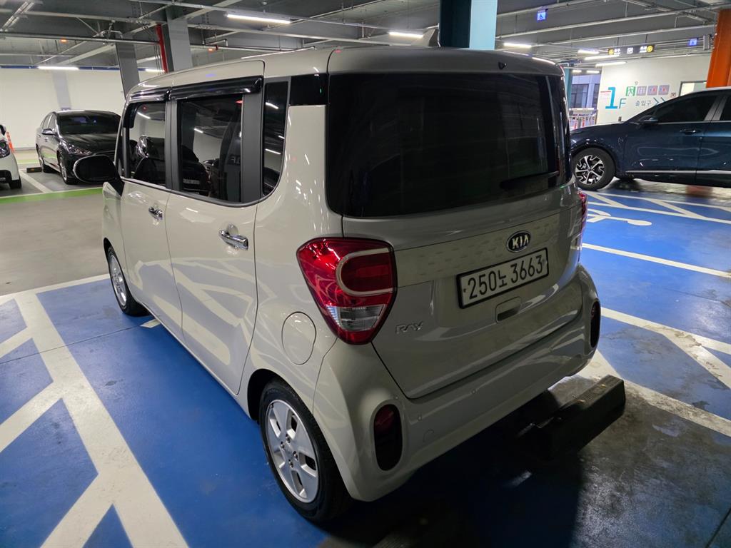 KIA Ray - Vista 6