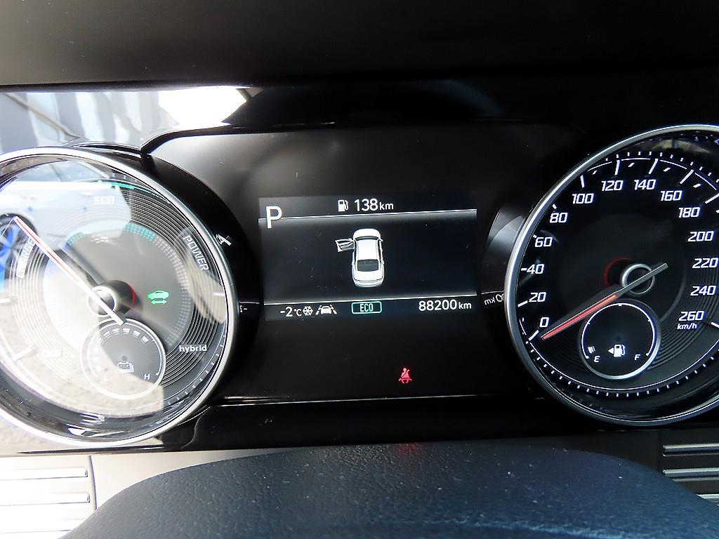 HYUNDAI Grandeur - Vista 9