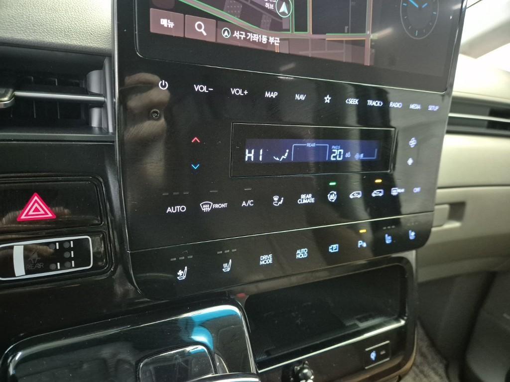 HYUNDAI Staria 2023 Gris - Importación desde Corea - HF Imports Iquique - Foto 18