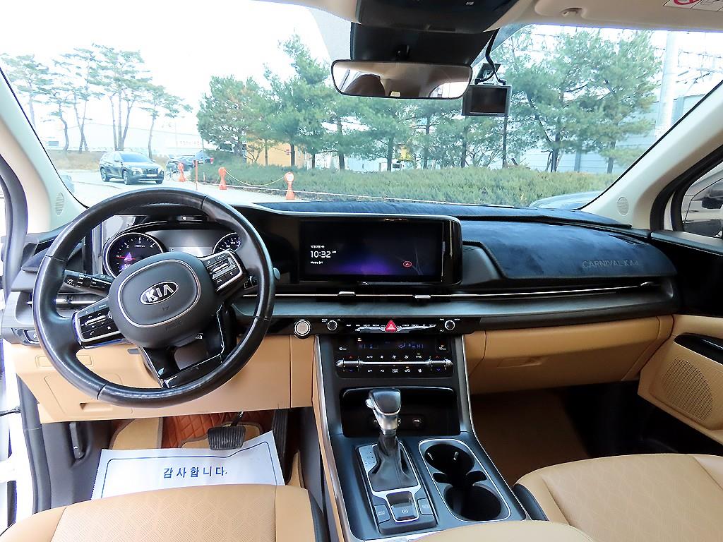 KIA Carnival - Vista 7