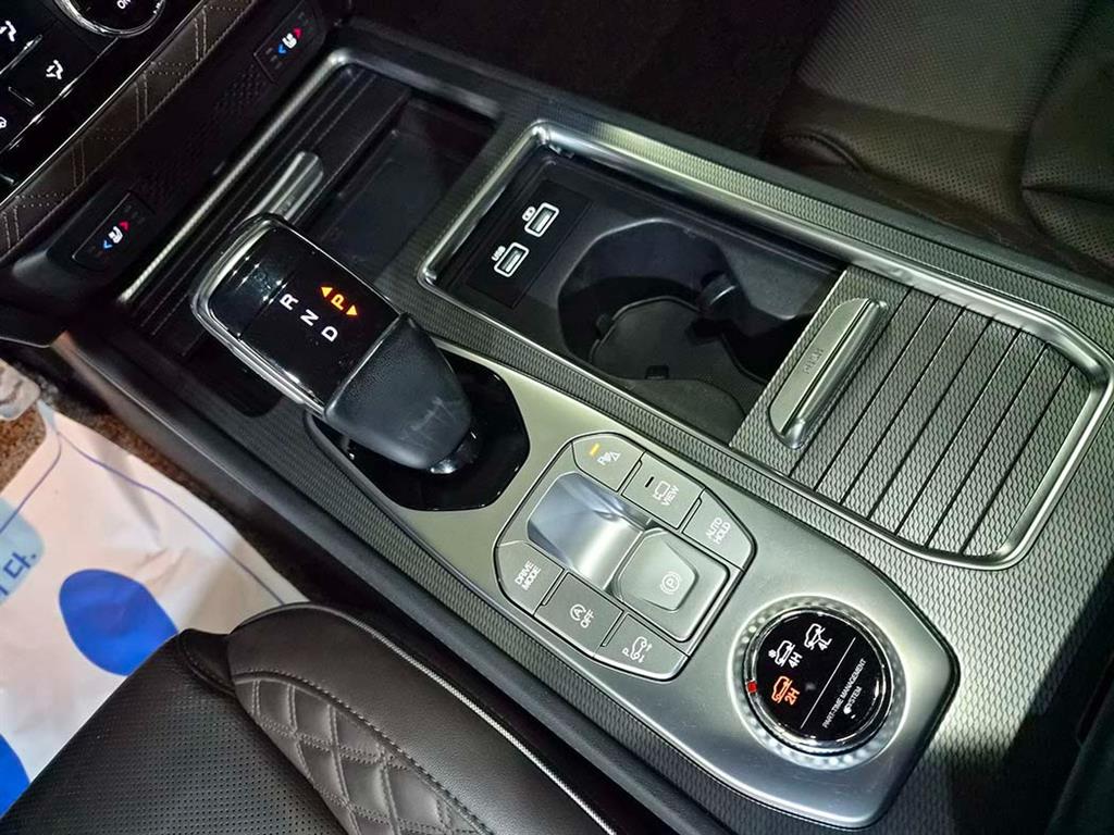 Ssangyong Rexton - Vista 10