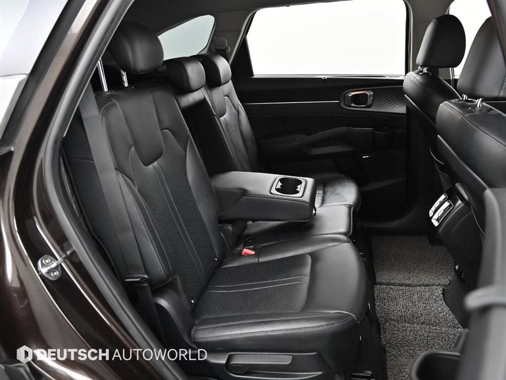 KIA Sorento - Vista 12
