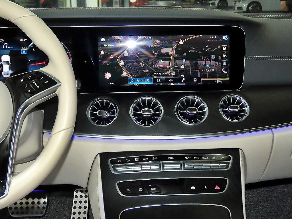 Mercedes Benz CLS Class - Vista 11