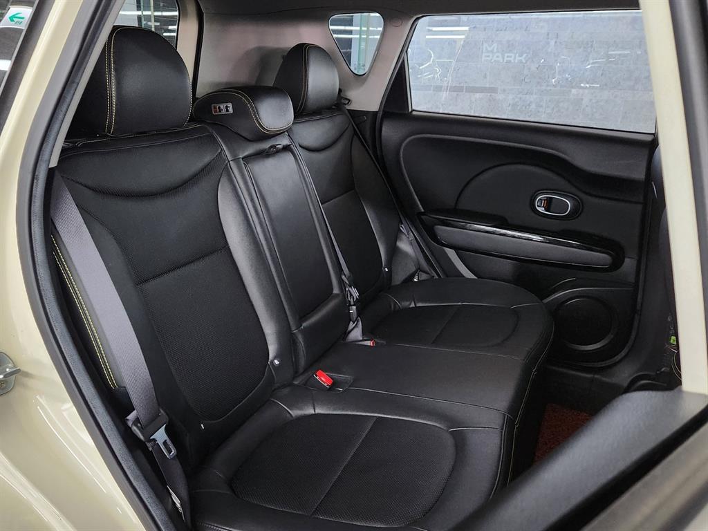 KIA Soul - Vista 11