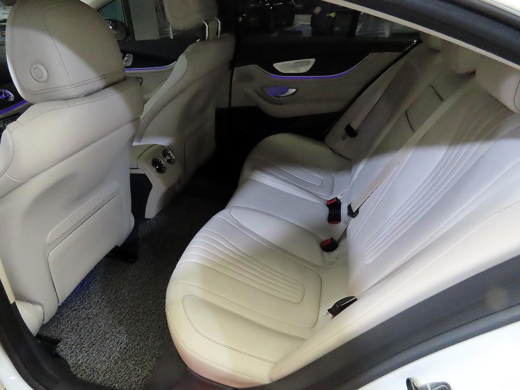 Mercedes Benz CLS Class - Vista 7