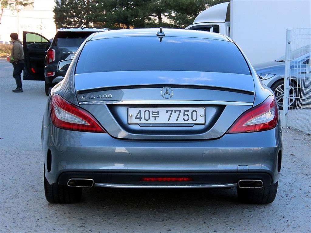 Mercedes Benz CLS Class - Vista 4