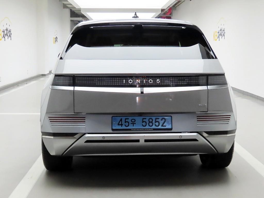 HYUNDAI Ioniq 5 - Vista 3