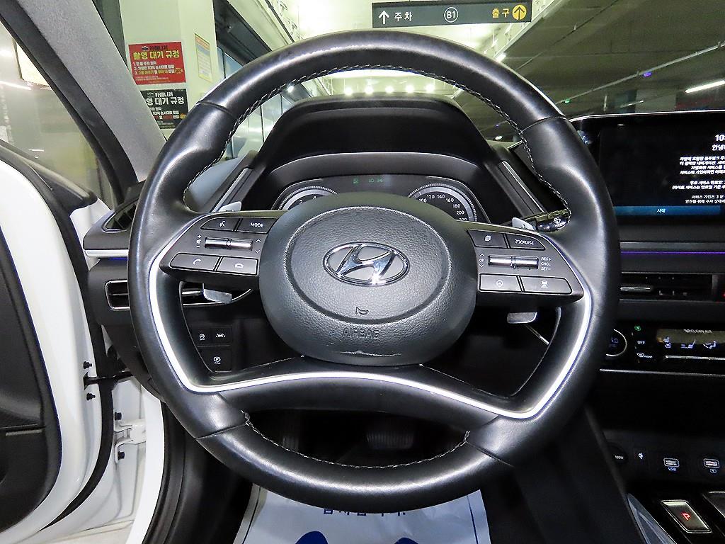 HYUNDAI Sonata - Vista 8