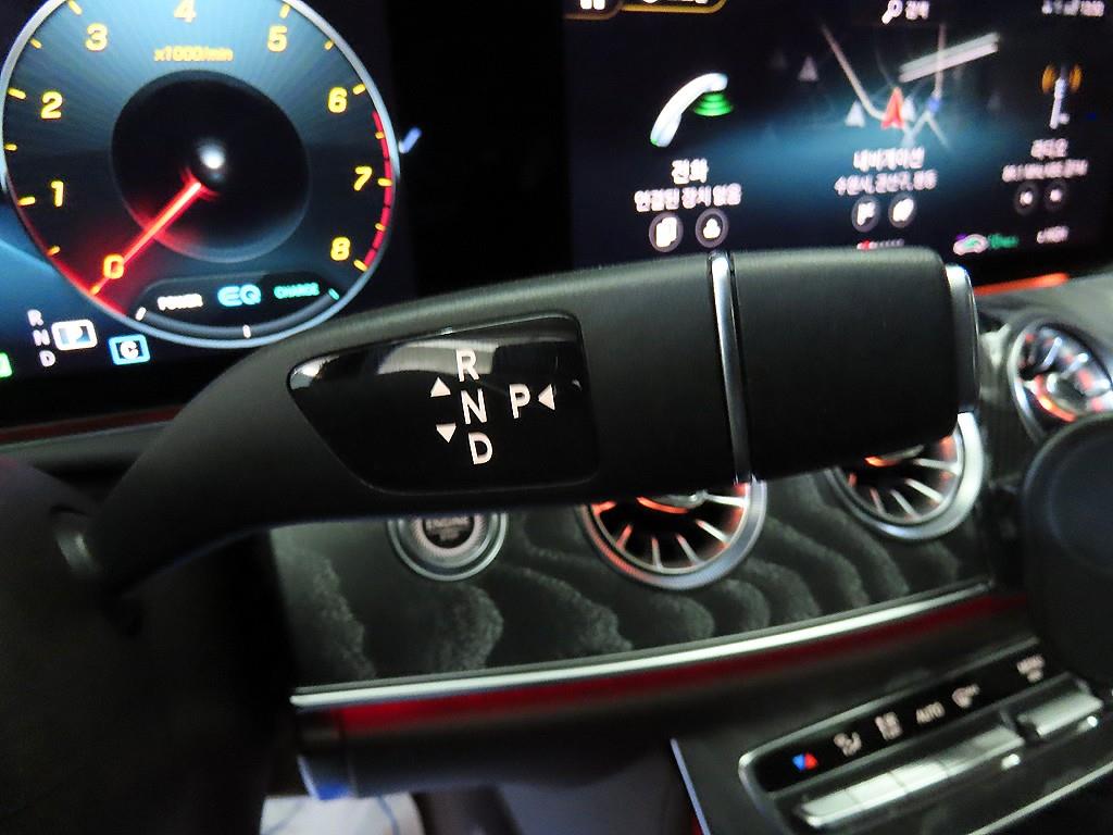 Mercedes Benz CLS Class - Vista 12