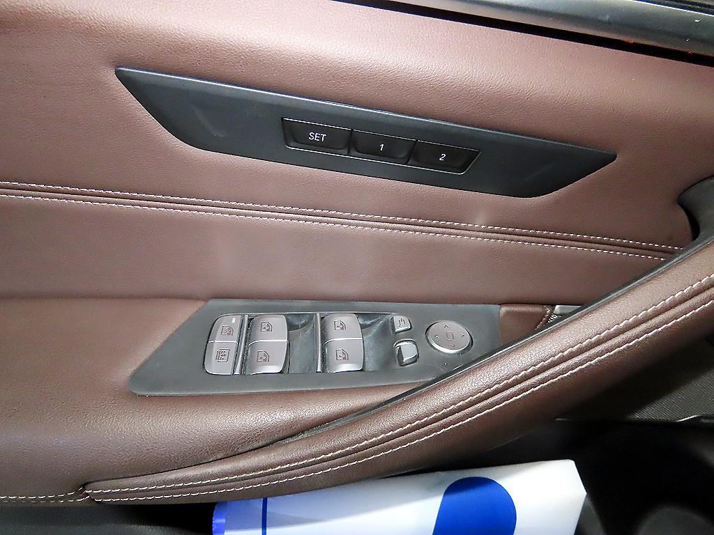 BMW 5 Series 2022 Negro - Importación desde Corea - HF Imports Iquique - Foto 13