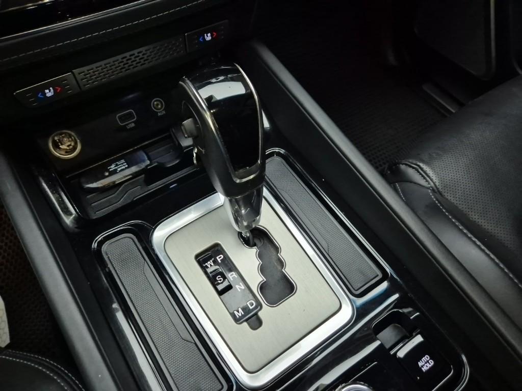 Ssangyong Rexton - Vista 8