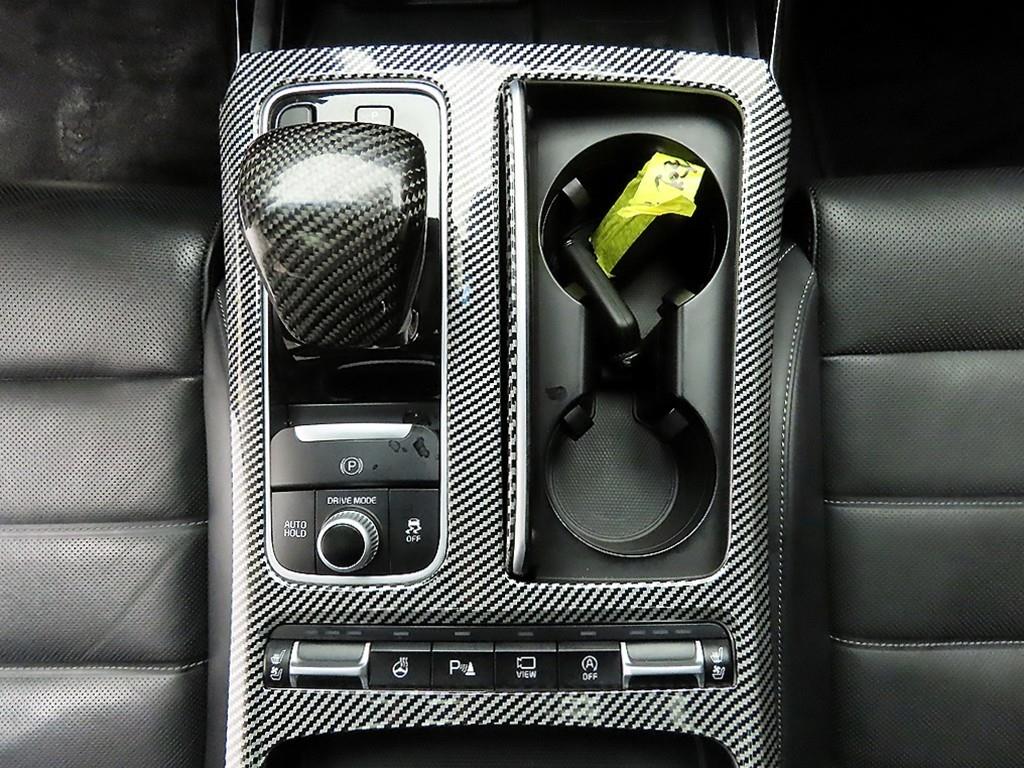 KIA Stinger - Vista 10