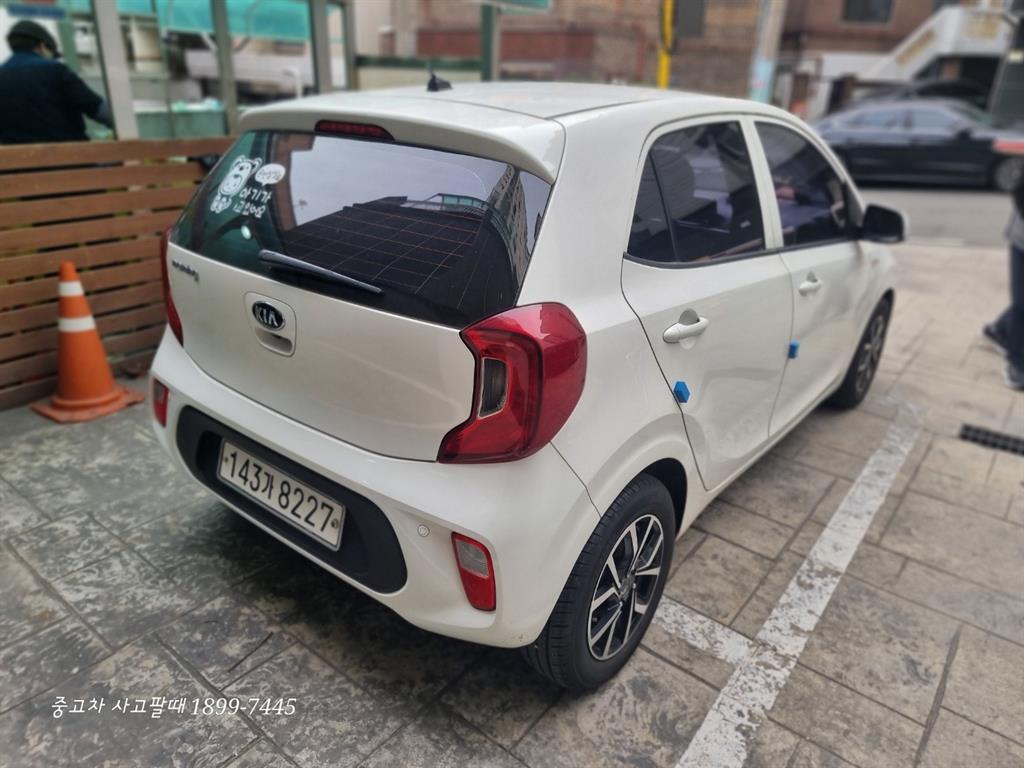 KIA Morning - Vista 4