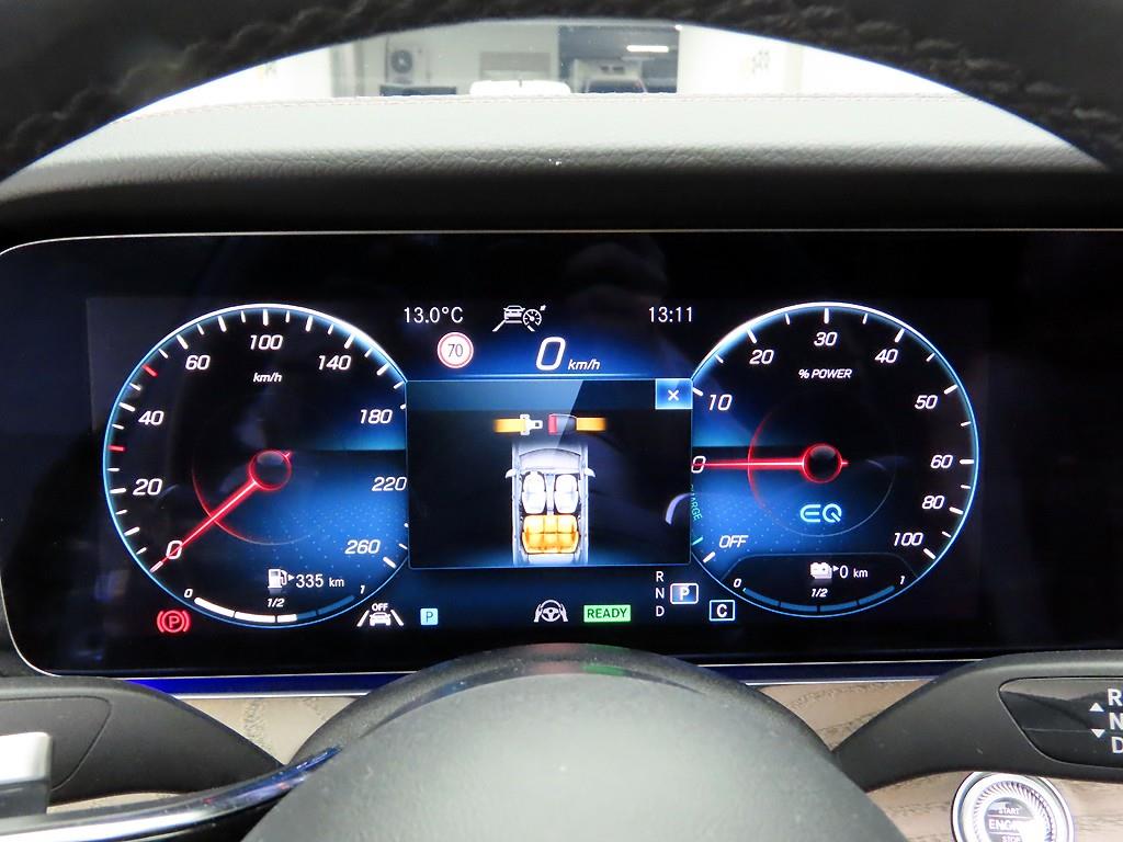 Mercedes Benz E class - Vista 6