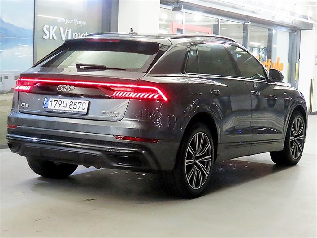 Audi Q8 - Vista 4