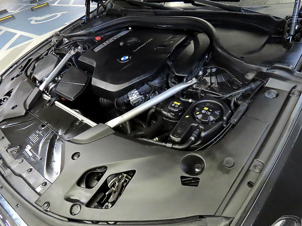 BMW 5 Series 2018 Gris - Importación desde Corea - HF Imports Iquique - Foto 19