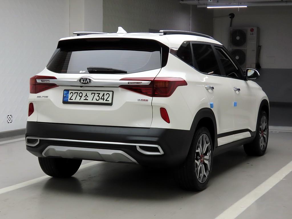 KIA Seltos - Vista 4