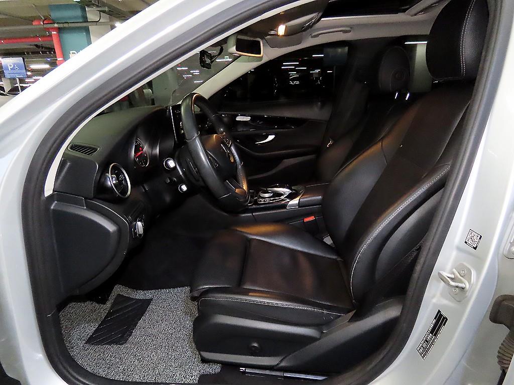 Mercedes Benz C Class - Vista 6