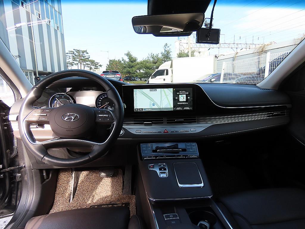 HYUNDAI Grandeur - Vista 7