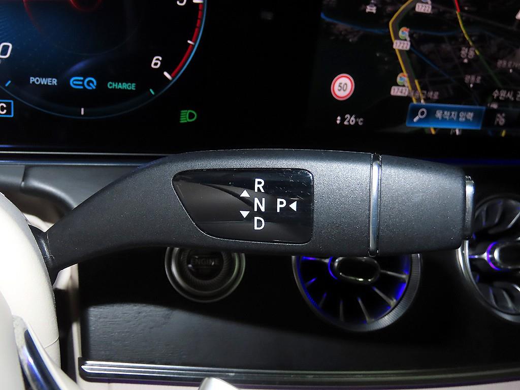 Mercedes Benz CLS Class - Vista 12