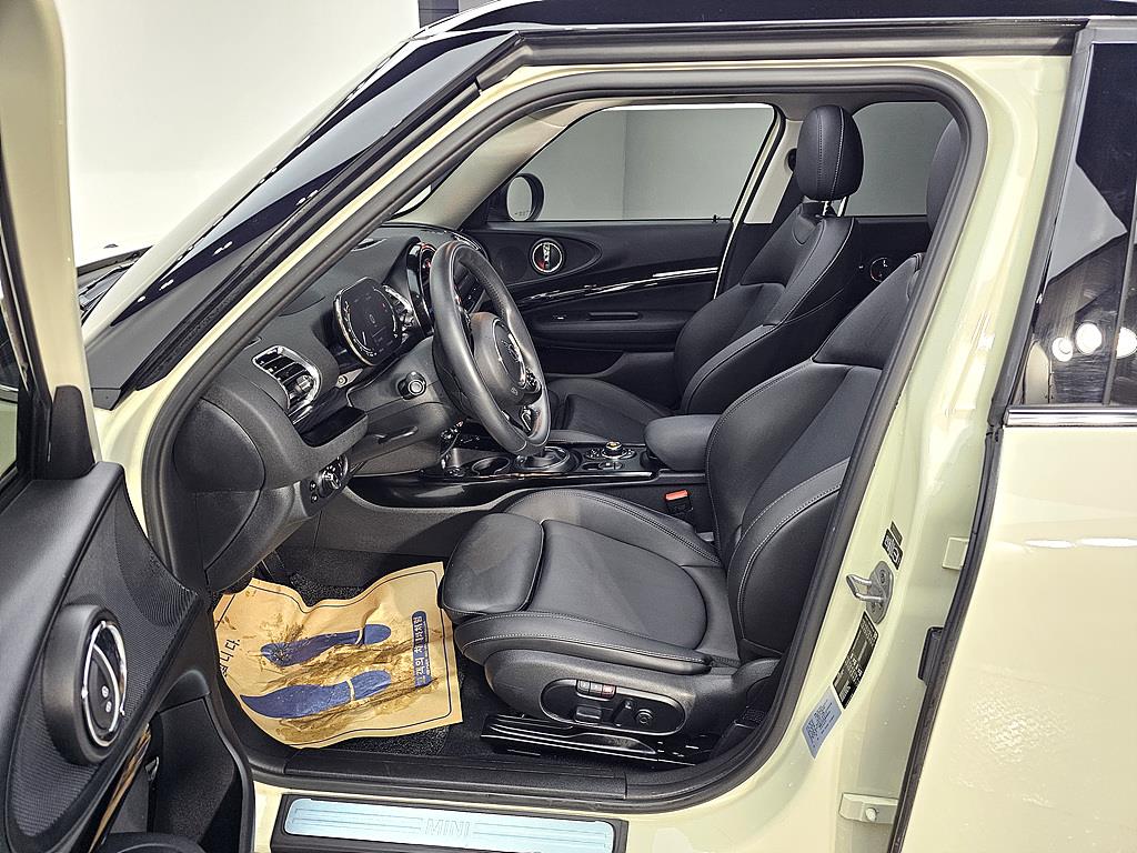 Mini Clubman - Vista 8