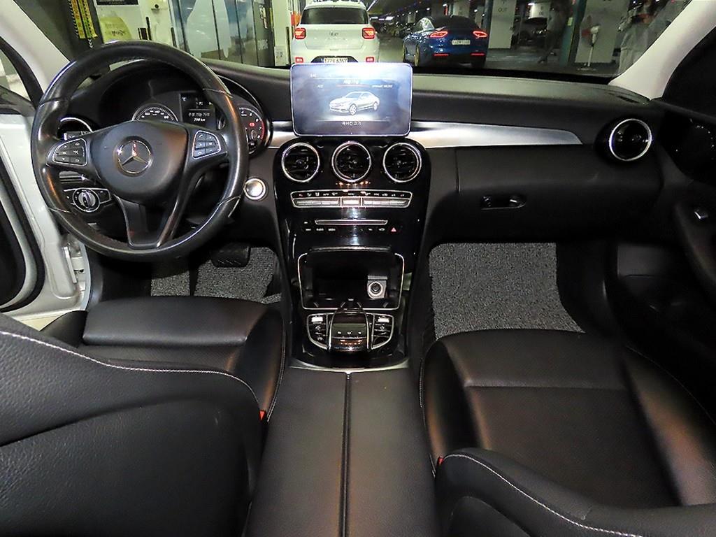 Mercedes Benz C Class - Vista 10