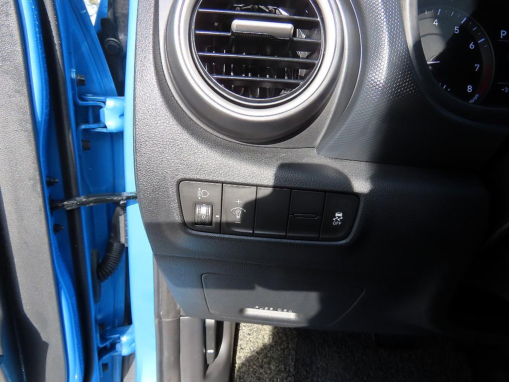 HYUNDAI Kona - Vista 12