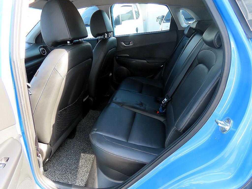 HYUNDAI Kona - Vista 6