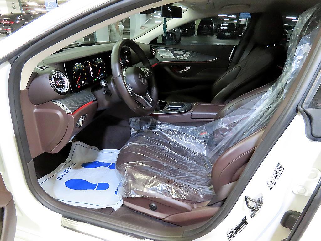 Mercedes Benz CLS Class - Vista 6