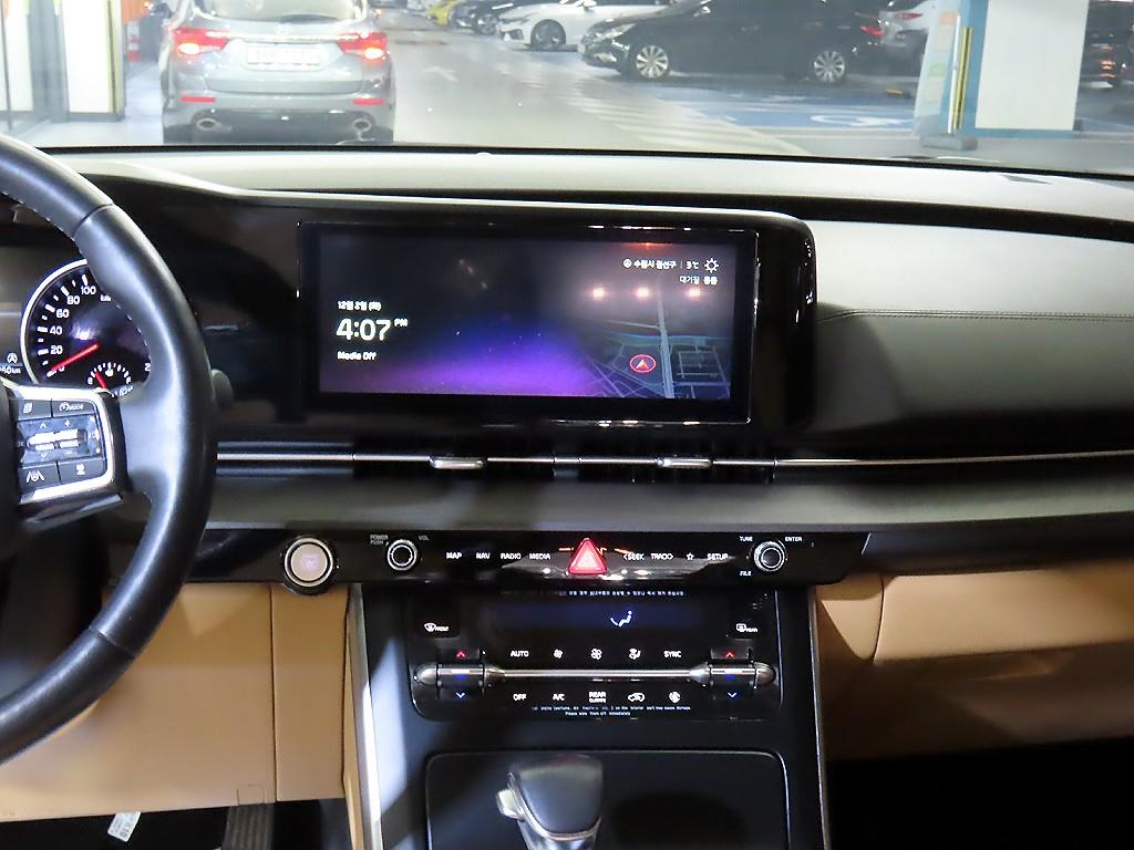 KIA Carnival - Vista 11