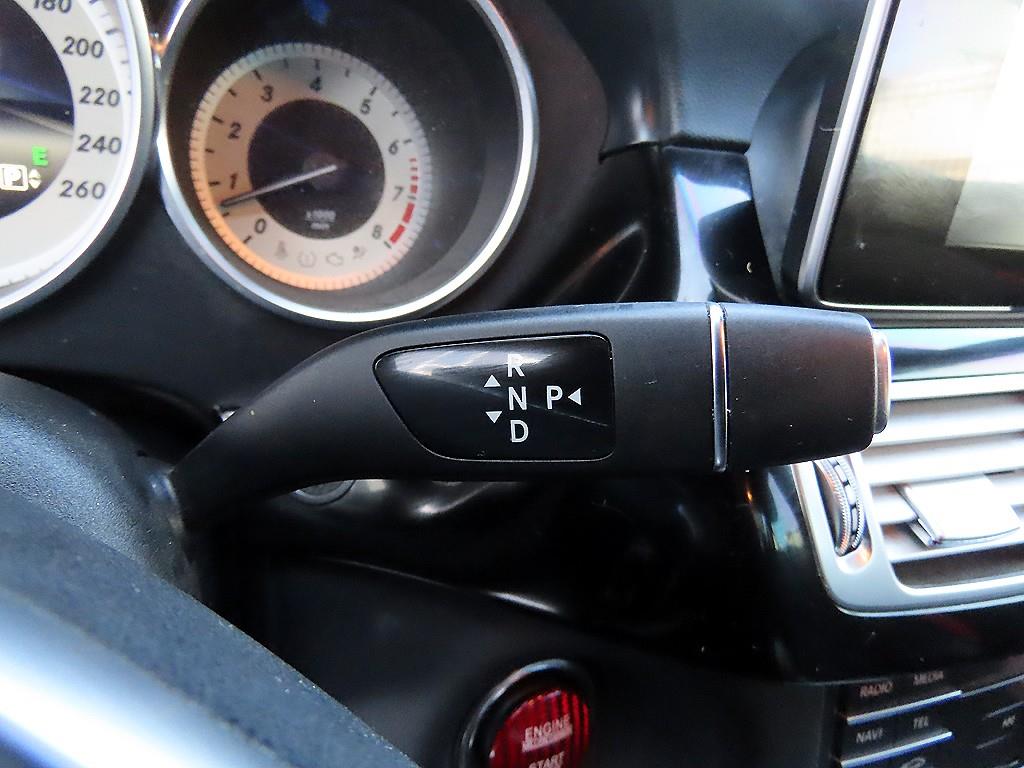 Mercedes Benz CLS Class - Vista 10