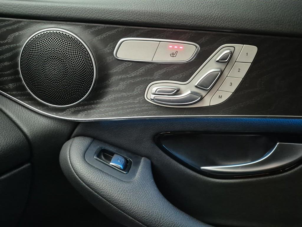 Mercedes Benz GLC Class 2019 Blanco - Importación desde Corea - HF Imports Iquique - Foto 17