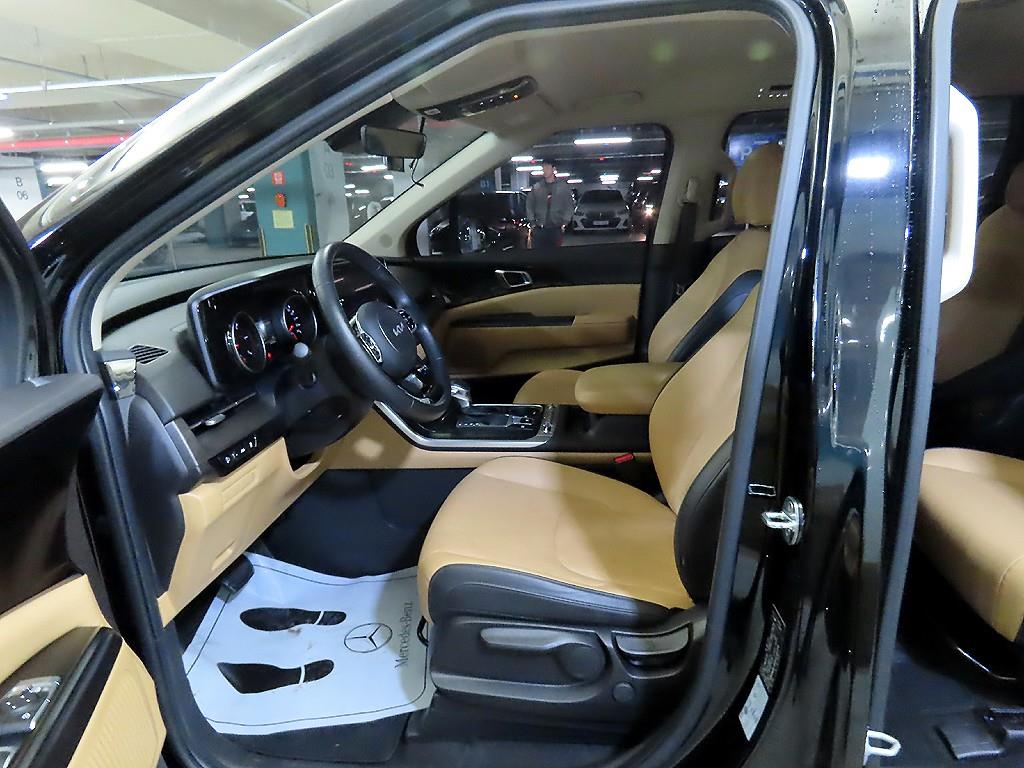 KIA Carnival - Vista 6