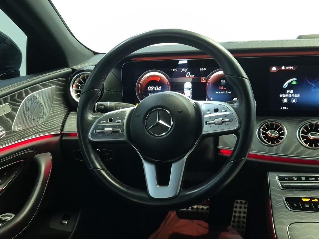 Mercedes Benz CLS Class - Vista 9