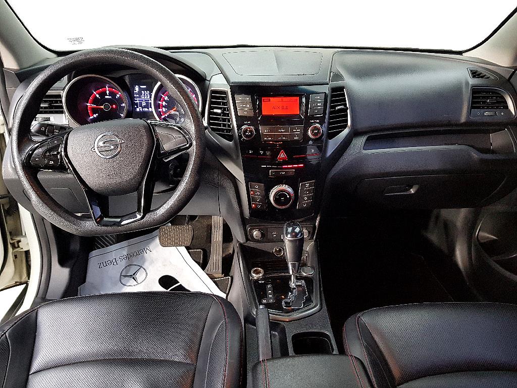 Ssangyong Tivoli - Vista 5