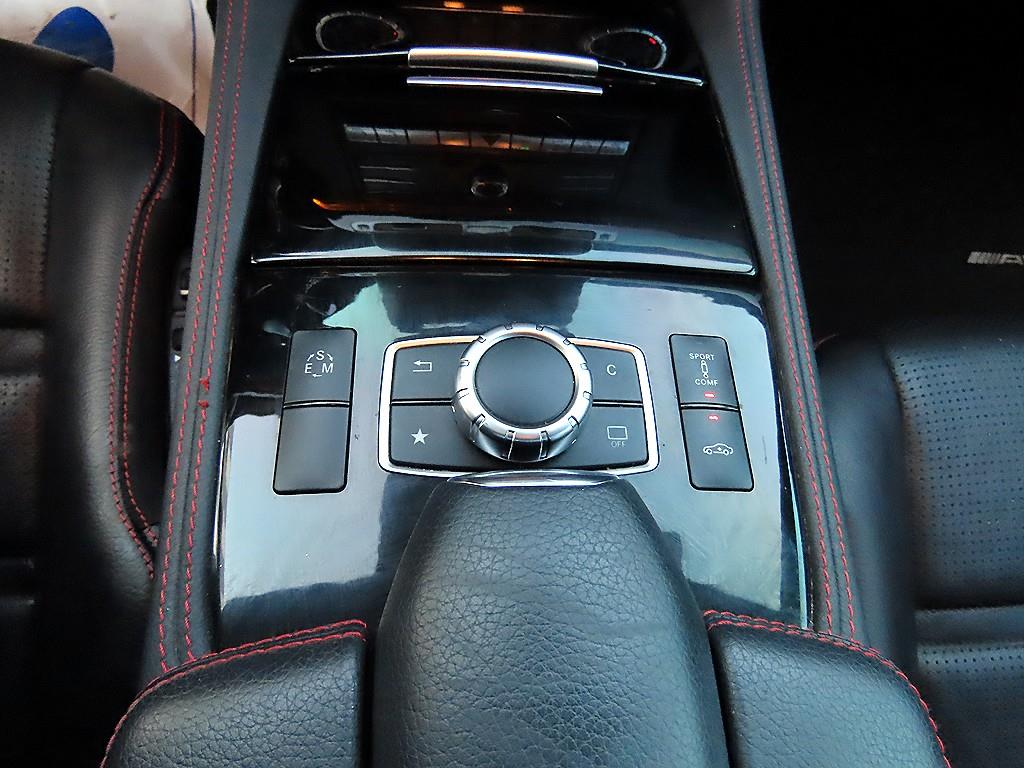 Mercedes Benz CLS Class - Vista 12