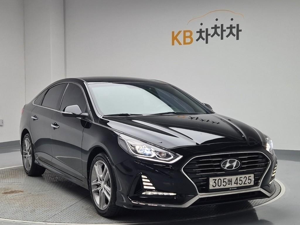 HYUNDAI Sonata - Vista 4