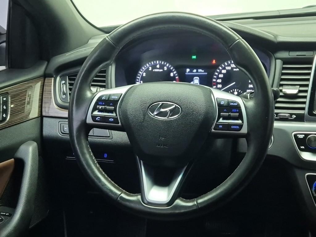 HYUNDAI Sonata - Vista 9