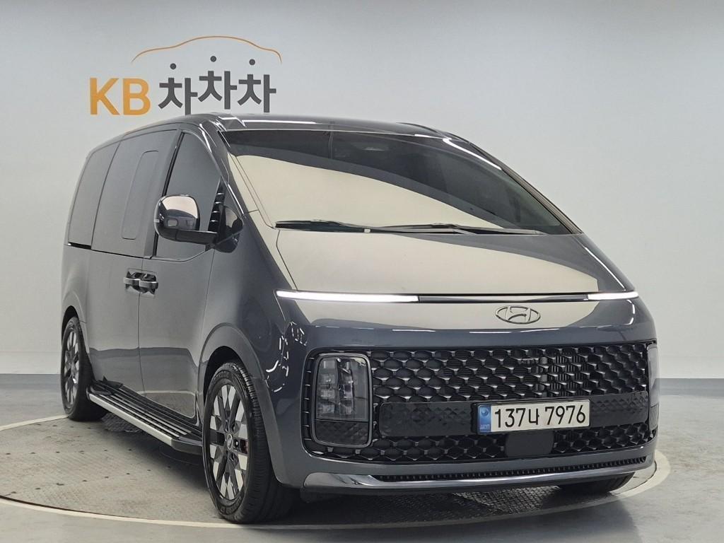 HYUNDAI Staria - Vista 4