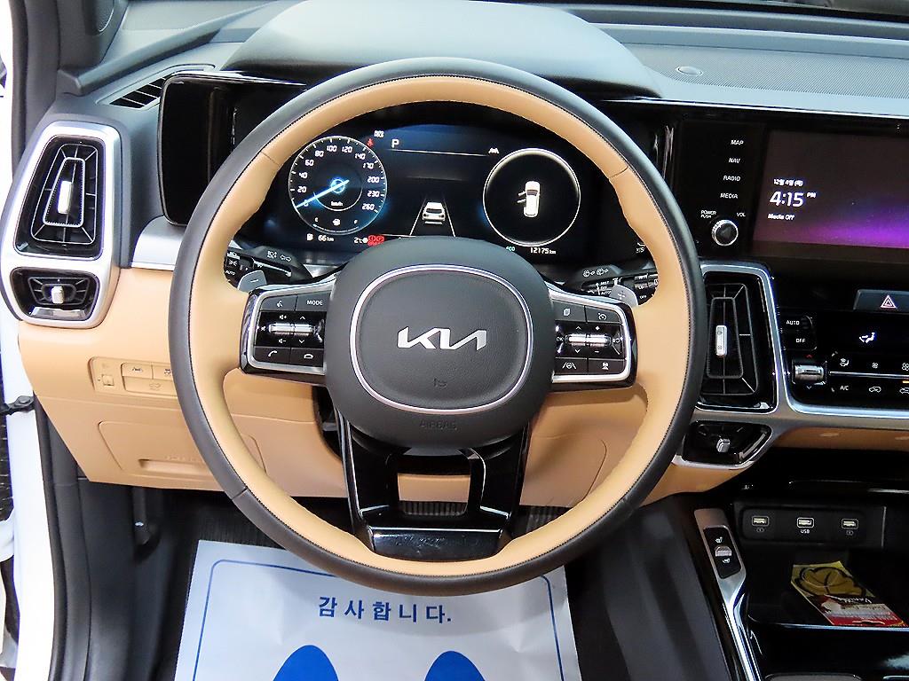 KIA Sorento - Vista 8