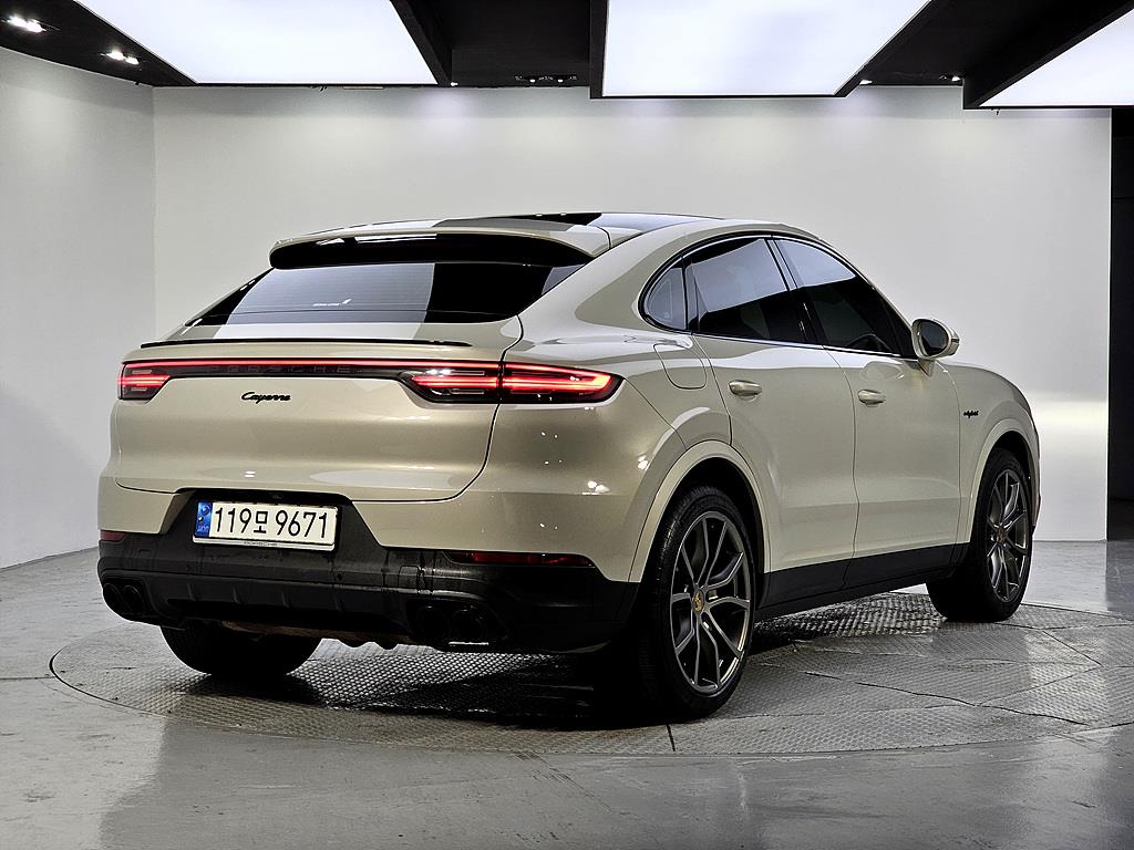 Porsche Cayenne - Vista 4