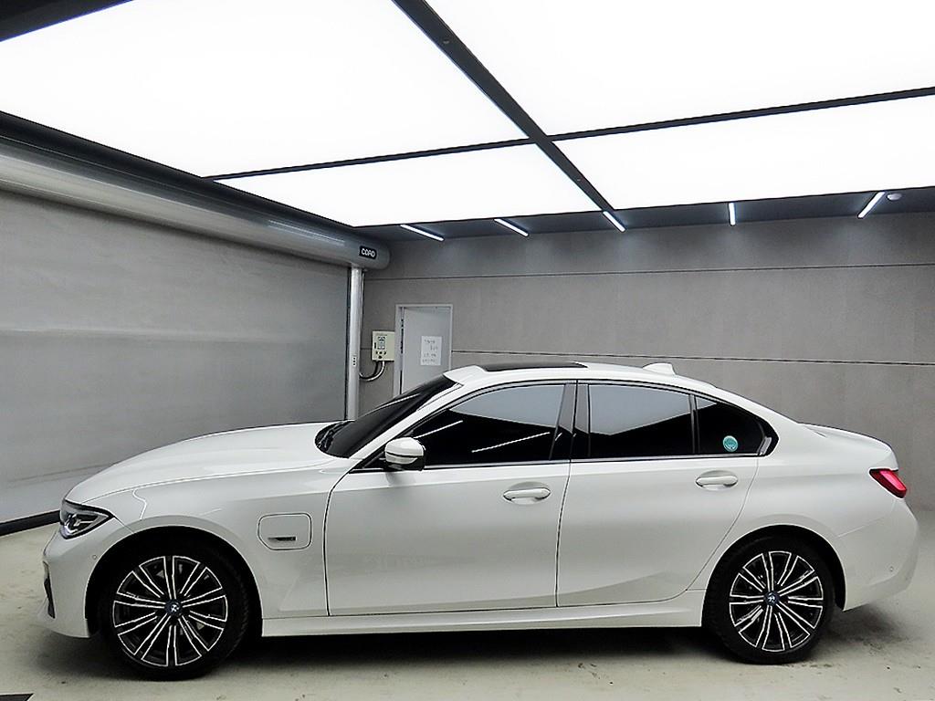 BMW 3 series - Vista 4