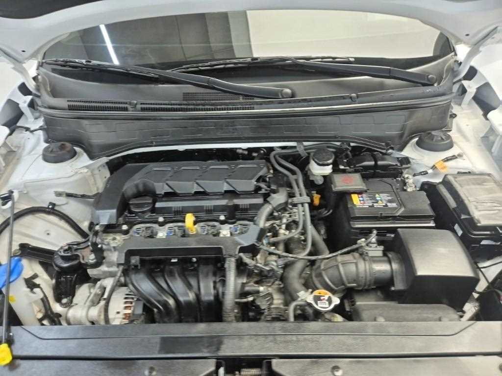 HYUNDAI Venue - Vista 5