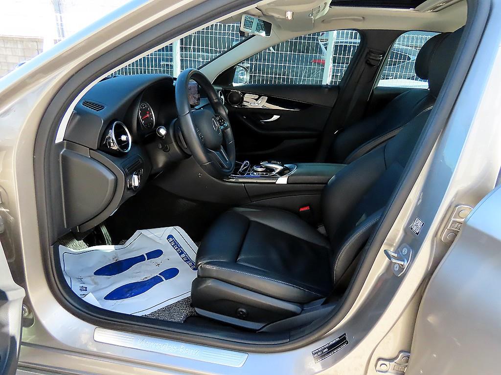 Mercedes Benz C Class - Vista 5