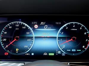 Mercedes Benz E class - Vista 12