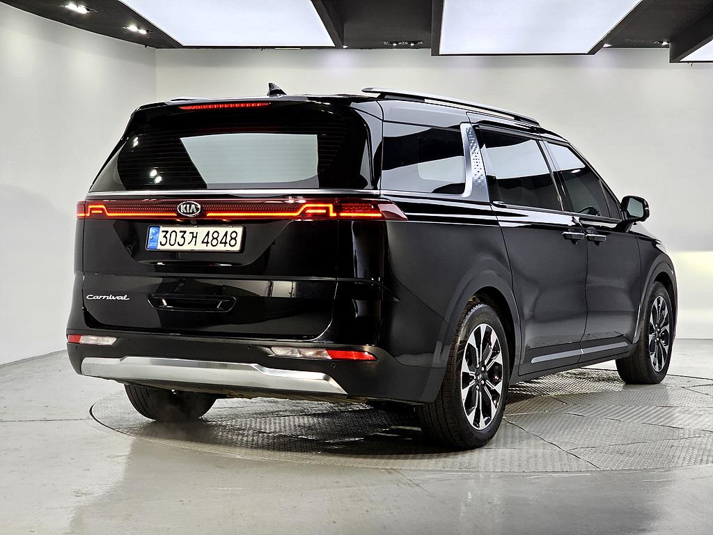 KIA Carnival - Vista 4