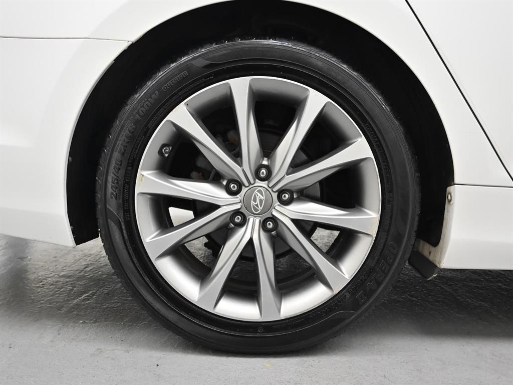 HYUNDAI Grandeur - Vista 5