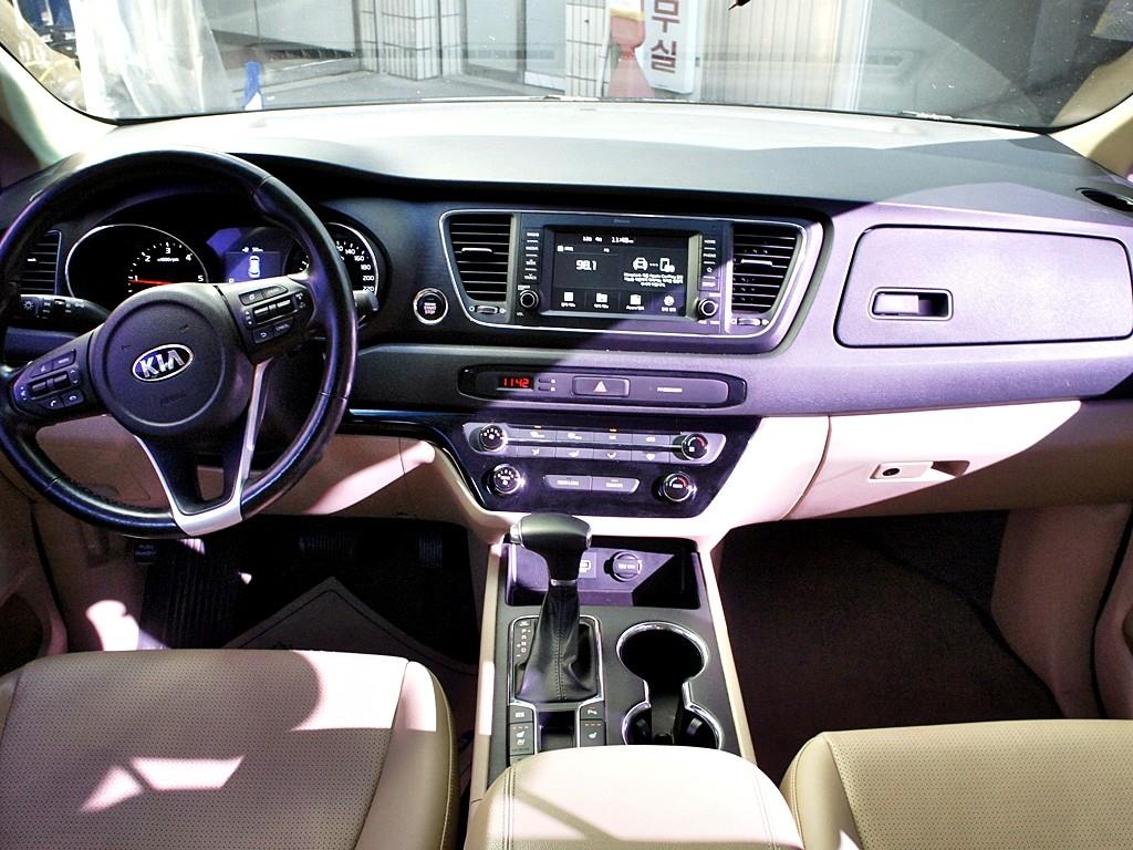 KIA Carnival 2019 Negro - Importación desde Corea - HF Imports Iquique - Foto 7