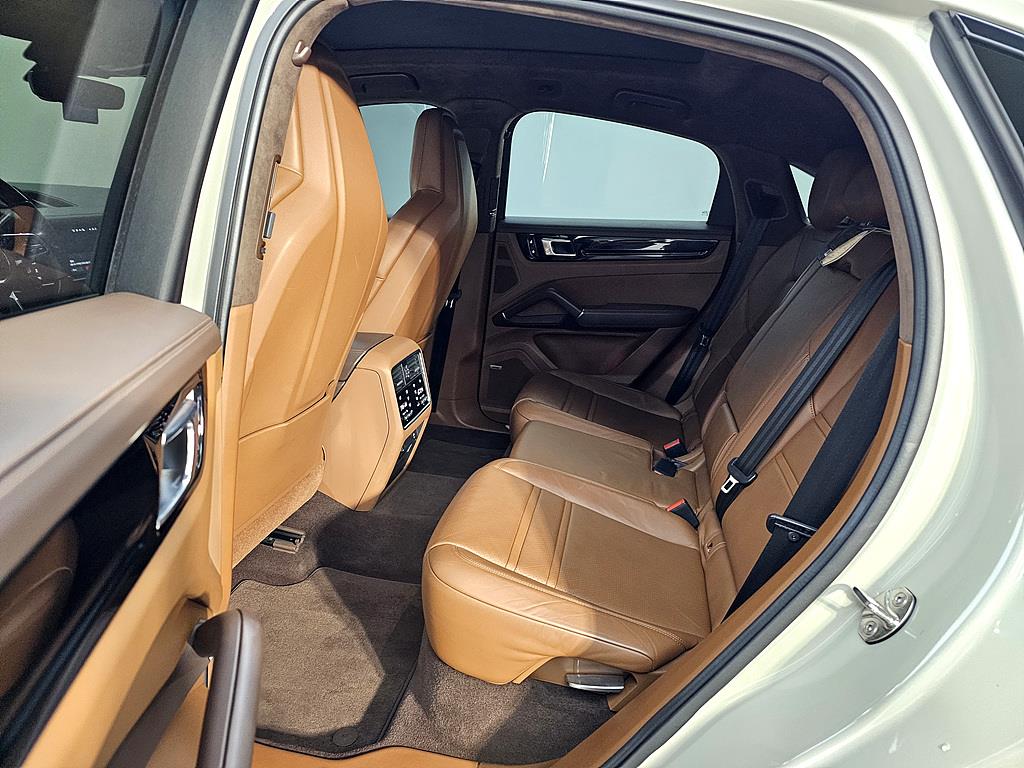 Porsche Cayenne - Vista 9